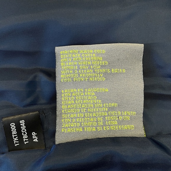 KENNETH COLE REACTION Insulated Down Puffer Vest - Picture 8 of 9